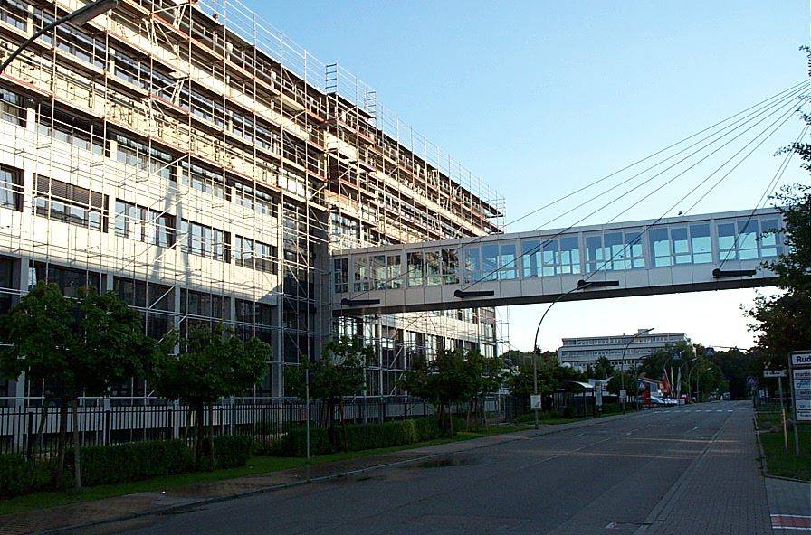 sapw_bac.jpg sapw_bac.jpg